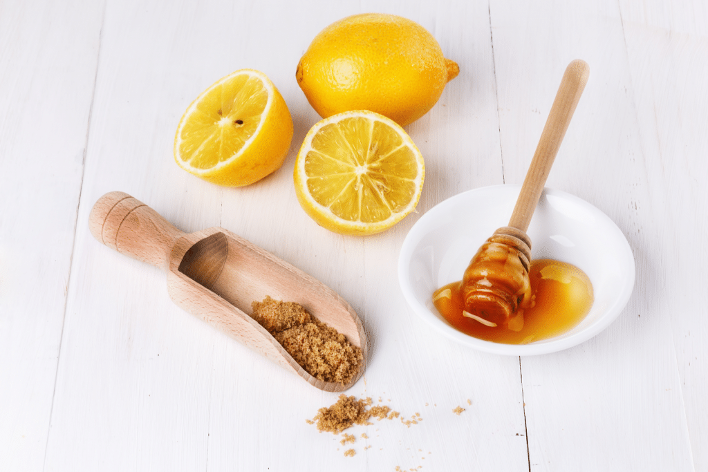 scrub-labbra-miele-limone-zucchero